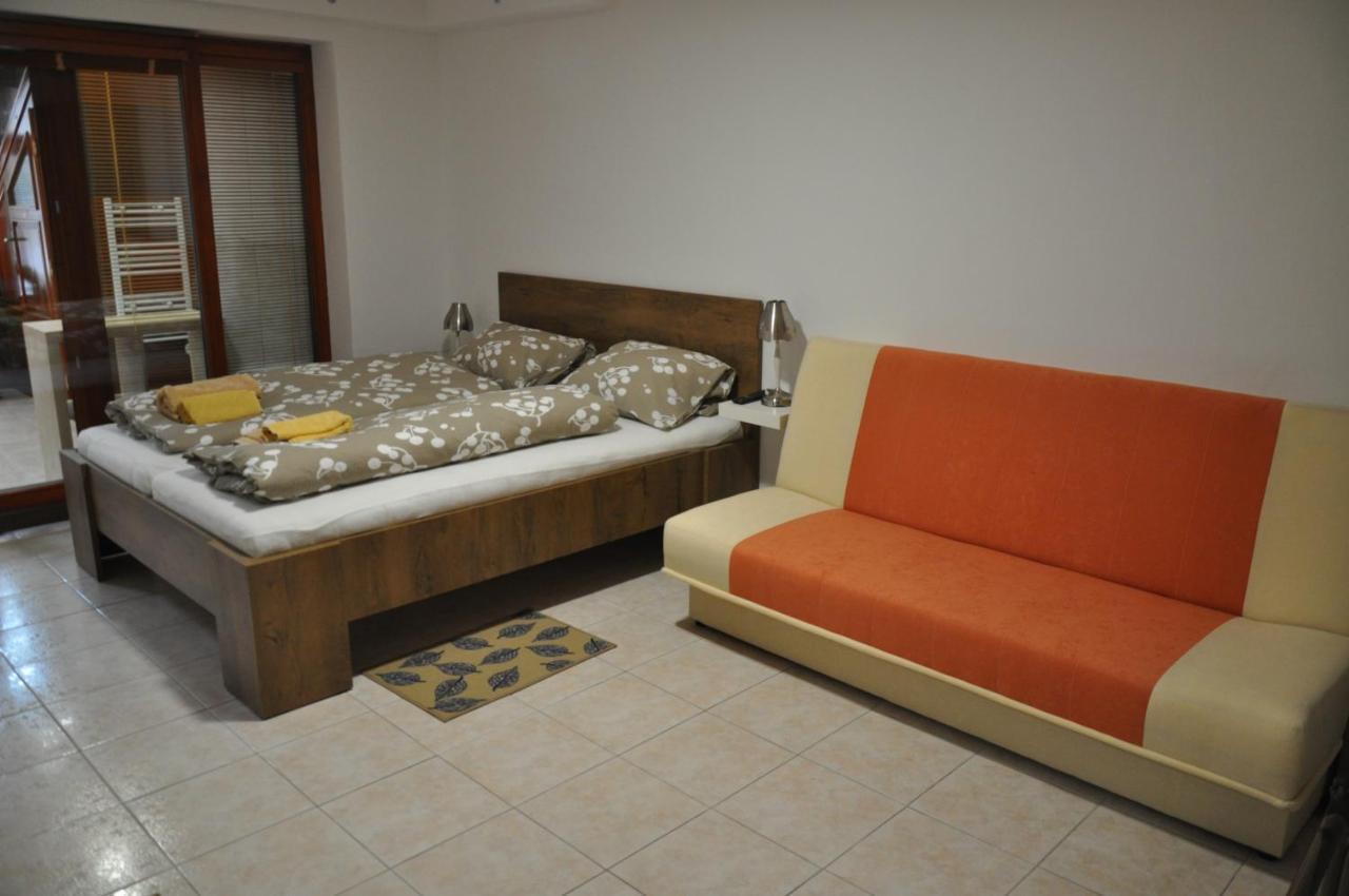 Penzion Kimex Znojmo Bagian luar foto